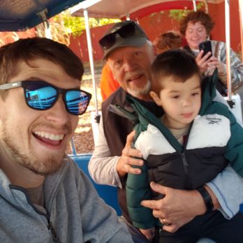 Johansen Farms - Take a lap on their tiny "train ride", which is little more than a tractor pulling boxes with wheels. Ehhh - Zoos Near Me - Bolingbrook, Illinois