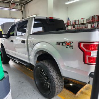 JS Oil Change Services - Oil Change Stations Near Me - Parma, Ohio