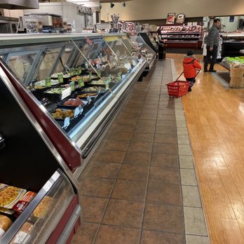 Marketplace IGA - a view of a deli counter - Grocery Near Me - Kelowna, British Columbia Marketplace IGA - a view of a deli counter - Grocery Near Me - Kelowna, British Columbia