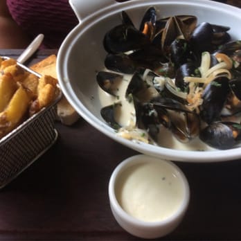 The Grill On the Corner - Mussels and chunky fries. - Steakhouses Near Me - Glasgow, GLG