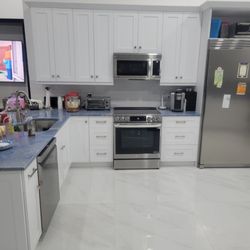 Tops Kitchen Cabinet - Kitchen