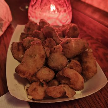 Small Bar - Cheese Curds - Bars Near Me - Chicago, Illinois