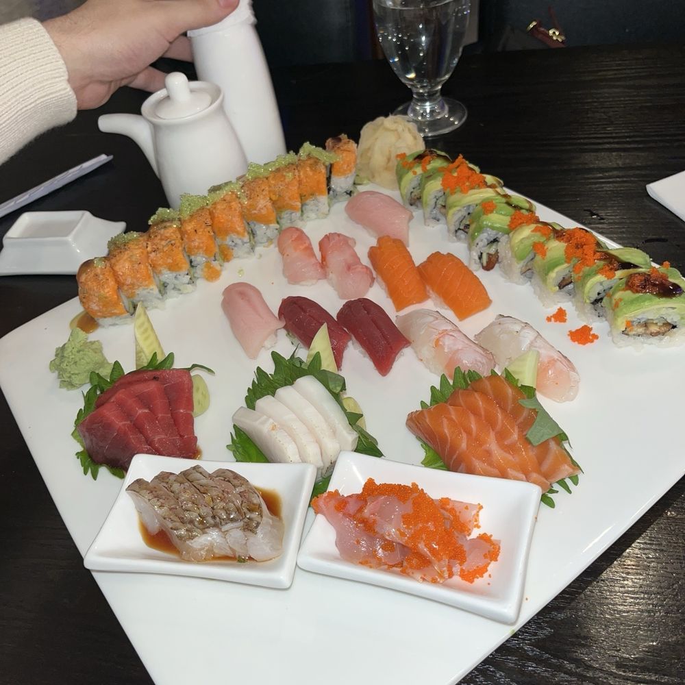 Sushi sashimi for 2 Sushi sashimi for 2