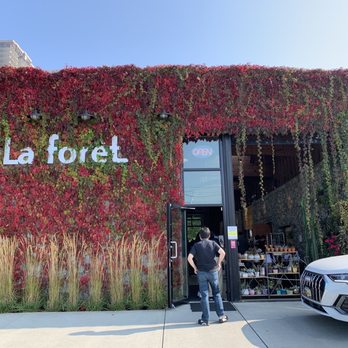 La Forêt - Front of restaurant - Coffee & Tea Near Me - Burnaby, British Columbia La Forêt - Front of restaurant - Coffee & Tea Near Me - Burnaby, British Columbia