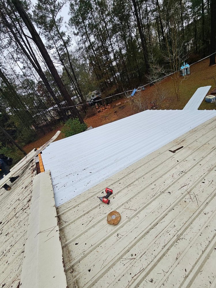 Slide of Castillo Roofing