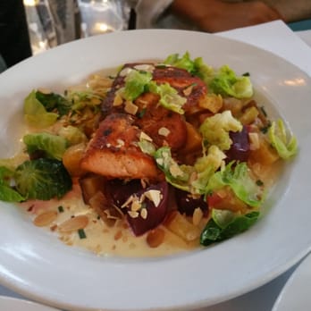 Panama Hotel - Lovely Salmon - Bed & Breakfast Near Me - San Rafael, California