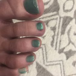 L A Nail Salon