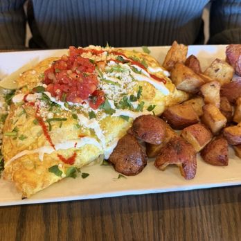 Café Luna - Lobster and Mexican Corn - Coffee & Tea Near Me - Cambridge, Massachusetts