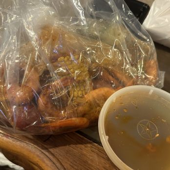Cajun Kitchen - 1lbs of shrimps with heads and extra corns - Seafood Near Me - Crystal, Minnesota