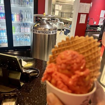 Sub Zero Nitrogen Ice Cream - Nitrogen tank - Ice Cream & Frozen Yogurt Near Me - Naples, Florida Sub Zero Nitrogen Ice Cream - Nitrogen tank - Ice Cream & Frozen Yogurt Near Me - Naples, Florida