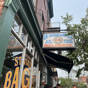 St-Viateur Bagel - Bagels Near Me - Montreal, Quebec St-Viateur Bagel - Bagels Near Me - Montreal, Quebec