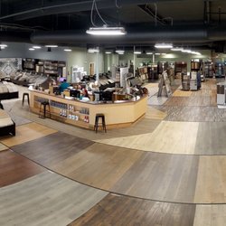 S&G Carpet and More - Dublin - Customer Service Counter