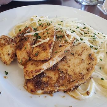 Bistro Eleven88 - Alfredo with blackened chicken  (they have grilled chicken option too) - New American Near Me - Brunswick, Georgia