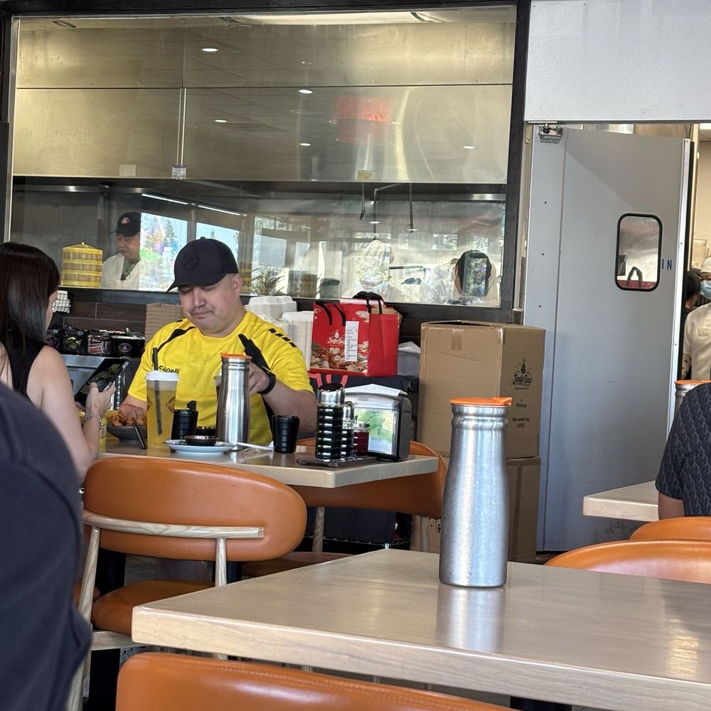 Jingle Bao - Inside - Chinese Near Me - Fresno, California