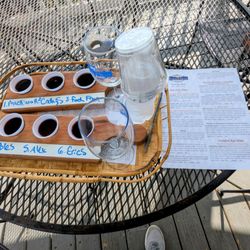 Mackinaw Valley Vineyard - Wine tastings