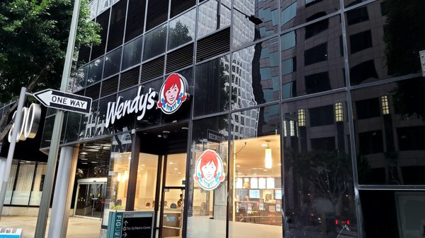 Wendy's by null
