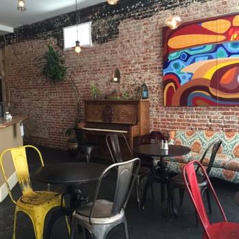 Higher Taste, Plant-Based - I love that there is a piano in here. Put a smile on my face. - Vegan Near Me - Long Beach, California