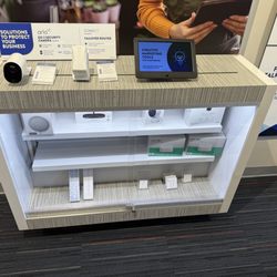 T-Mobile & UScellular Store - Giving