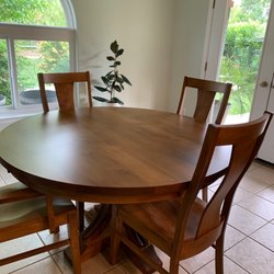 Tom's Farms Furniture - Amish solid wood dining table