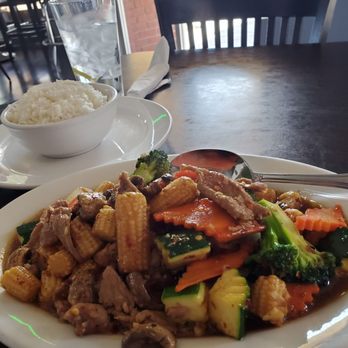 Thai Basil - Thai garlic beef. - Thai Near Me - Tempe, Arizona