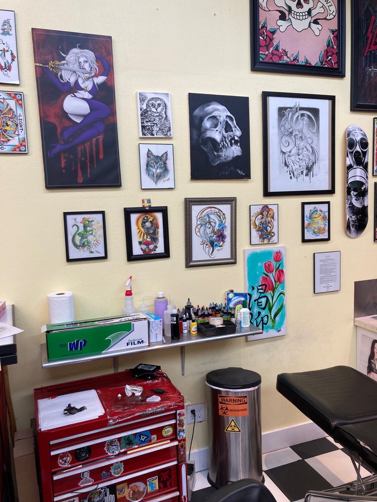 PARLOUR TRICKS TATTOO - Updated October 2025 - 104 Photos & 27 Reviews ...