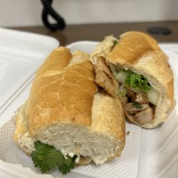The Rolling Spring Roll - Grilled Lemongrass Chicken Banh Mi