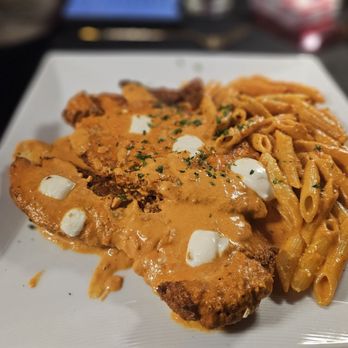 Mangia E Bevi - Chicken parm - Italian Near Me - Massapequa Park, New York Mangia E Bevi - Chicken parm - Italian Near Me - Massapequa Park, New York