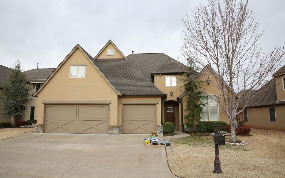 Slide of Right Now Roofing & Solar