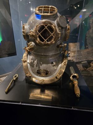 Great Lakes Shipwreck Museum by null