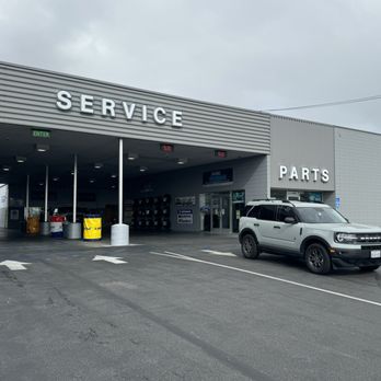 Theodore Robins Ford - Our Service and Parts Department located off of Bay Street. - Car Dealers Near Me - Costa Mesa, California Theodore Robins Ford - Our Service and Parts Department located off of Bay Street. - Car Dealers Near Me - Costa Mesa, California