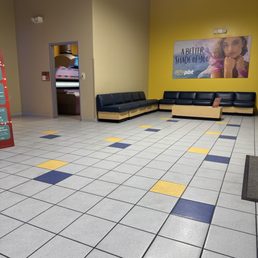 Very clean lobby! Very clean lobby!