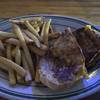 Six Points Pub - Grilled Cheese - American Near Me - Bloomfield, New Jersey
