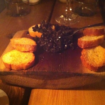 Le Torrent - Petite tapenade en apéro ! Trop mignon ! - Restaurants Near Me - Megève, 74