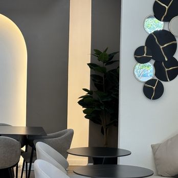 Shaghf Cafe - Interior - Cafes Near Me - Fairfax, Virginia