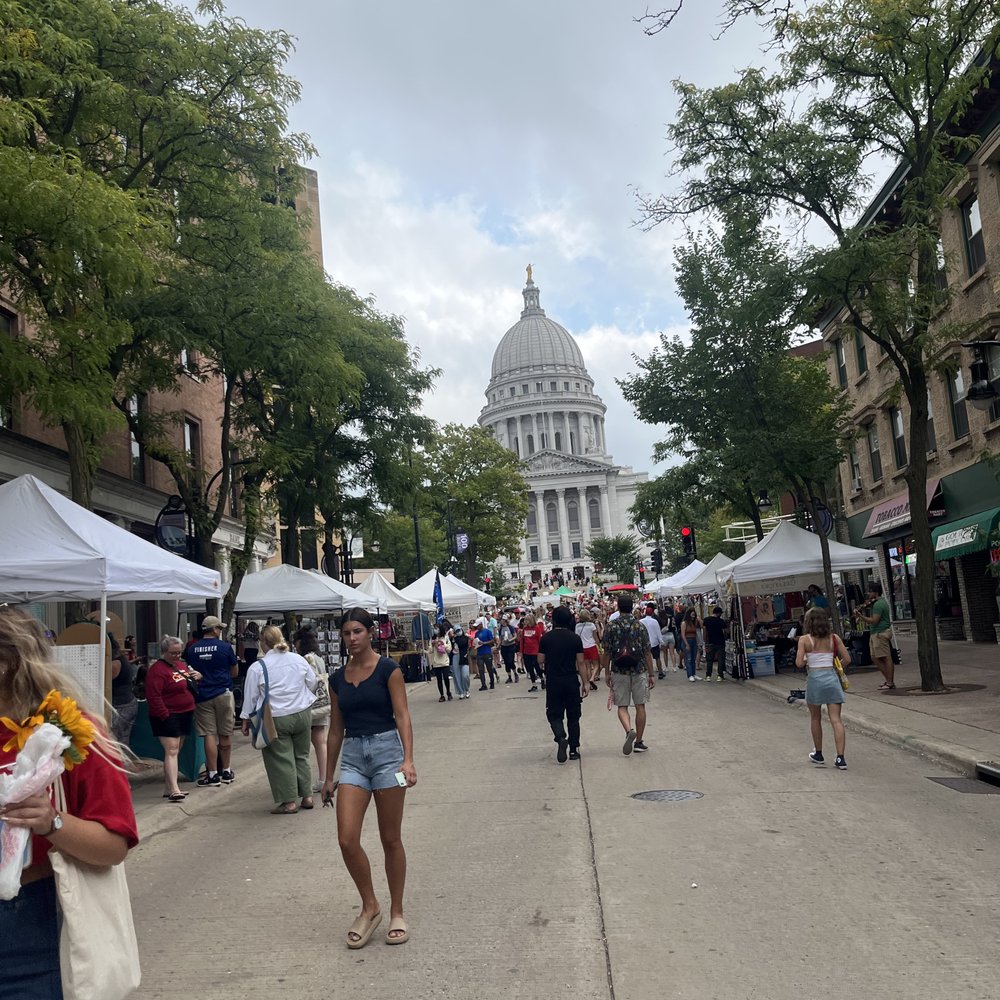 Dane County Farmers' Market - Free views with every purchase! - Farmers Market Near Me - Madison, Wisconsin Dane County Farmers' Market - Free views with every purchase! - Farmers Market Near Me - Madison, Wisconsin