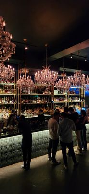 The DL | Best Rooftop Lounge NYC by null