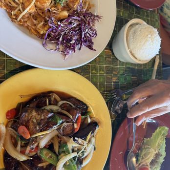 Natalee Thai - Thai Near Me - Los Angeles, California