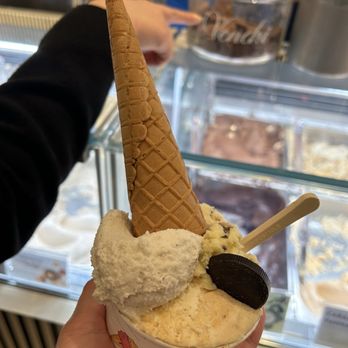 Venchi - Gelato Near Me - Santa Clara, California Venchi - Gelato Near Me - Santa Clara, California