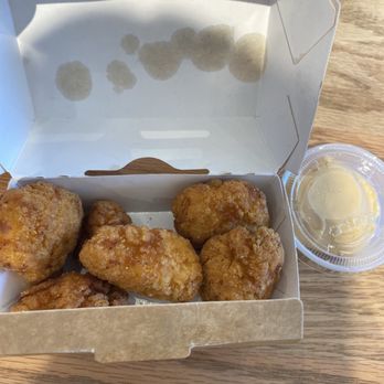 Shake Shack - 6 pc Chicken Bites with Shack Sauce - Fast Food Near Me - Atlanta, Georgia