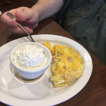 Bisbee Breakfast Club - Omlet and cottage cheese - Breakfast & Brunch Near Me - Mesa, Arizona Bisbee Breakfast Club - Omlet and cottage cheese - Breakfast & Brunch Near Me - Mesa, Arizona