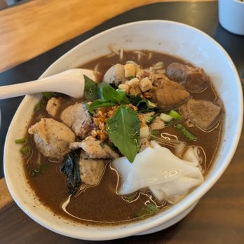 Kin Dee - Thai Near Me - Bellevue, Washington