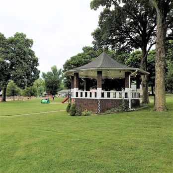 Bloomfield City Park - bandstand - Parks Near Me - Bloomfield, Indiana