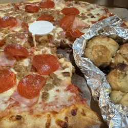 Davino's  Pizza - Meat Pizza (14") 6 Garlic Knots