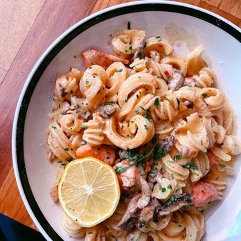 Von's 1000Spirits - Salmon Pasta - New American Near Me - Seattle, Washington