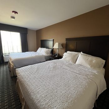 Hampton Inn & Suites Pine Bluff - Hotels Near Me - Pine Bluff, Arkansas