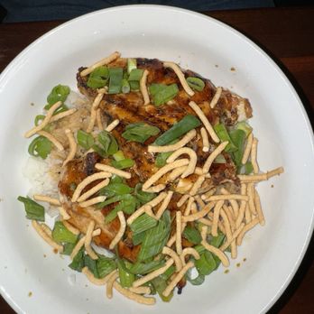 The Red Parrot Restaurant - Chicken Bowl - asked to send back because it was not good :( 2/5 - American Near Me - Newport, Rhode Island