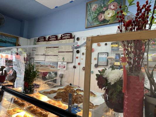 Grand Mission Donuts & Bakery by null