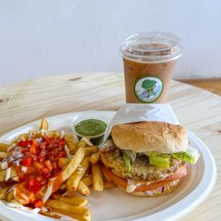 Greenhaus Eatery - Mir