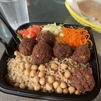 Miami Squeeze - Falafel Platter - Juice Bars & Smoothies Near Me - North Miami Beach, Florida Miami Squeeze - Falafel Platter - Juice Bars & Smoothies Near Me - North Miami Beach, Florida