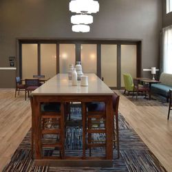 Hampton Inn & Suites Philadelphia/Media - Restaurant